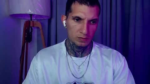 Sebastian online show from October 21, 1:54 am