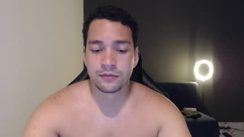 Snapshot of secretboy5000 chatting on January 23, 2:12 am Jex online show from January 23, 2:12 am