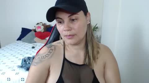 Secret Bella online show from May 6, 11:27 am
