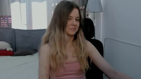 secrettier online show from March 23, 8:30 am