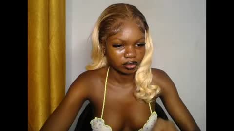 seductive_sugar247 online show from June 10, 2:55 am