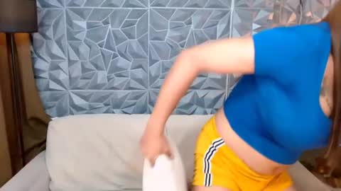 Lala online show from February 20, 3:41 pm