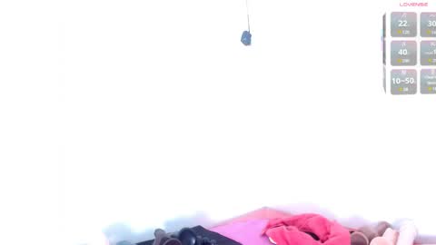 Estefany online show from April 11, 5:45 am