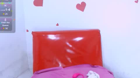 Estefany online show from January 14, 2:03 pm