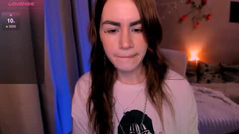 selectrra online show from March 25, 7:09 pm