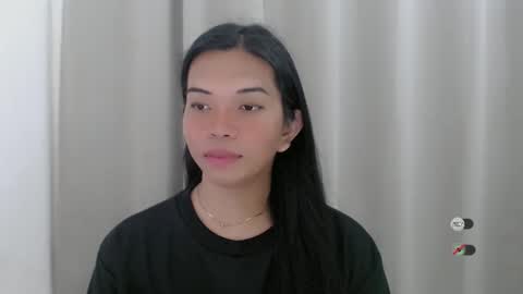 Selena online show from January 4, 9:00 am