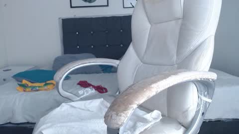 Selena online show from November 28, 7:21 pm