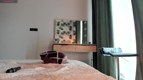 Selena online show from November 1, 3:28 am