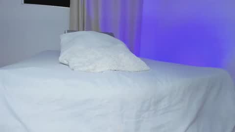 selenafox online show from September 10, 1:39 am