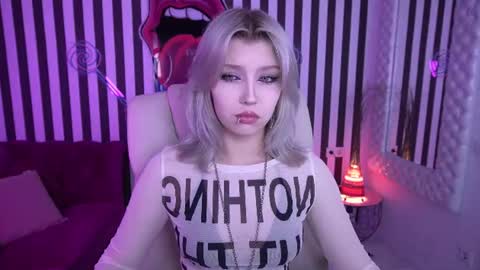 selenairis online show from July 27, 8:28 pm