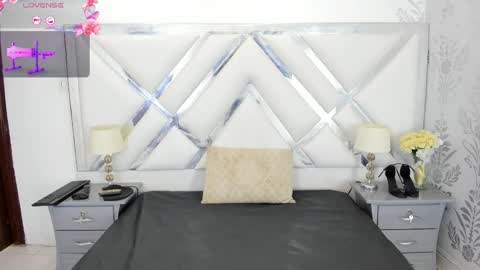 Selena reyess online show from January 9, 6:57 pm