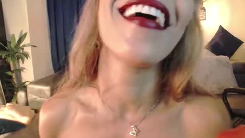 SelenaRossi online show from November 12, 9:55 am