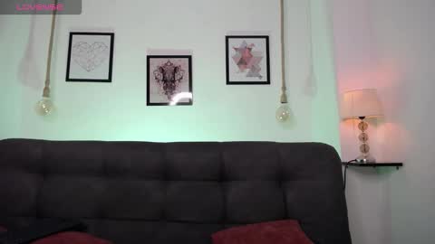 selene_rouse_ online show from November 5, 4:14 am