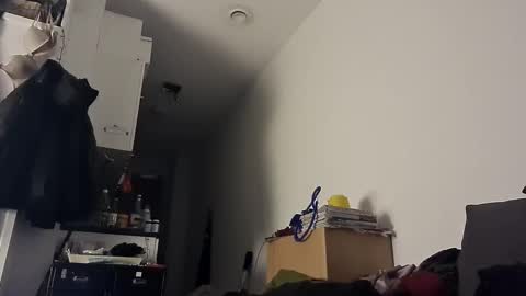 Julian Kinky Bi-guy online show from March 4, 9:18 am