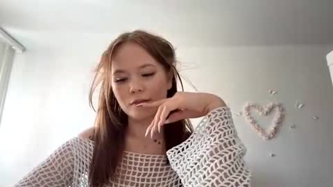 Lily online show from July 27, 10:01 am