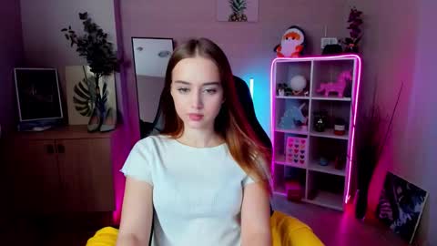 Emily  online show from February 19, 8:35 am