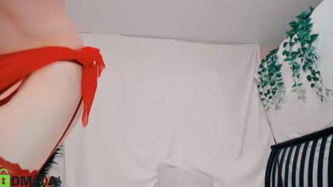 Mia online show from June 15, 10:13 pm