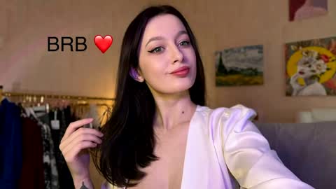 sensuallucy233 online show from April 16, 5:02 pm