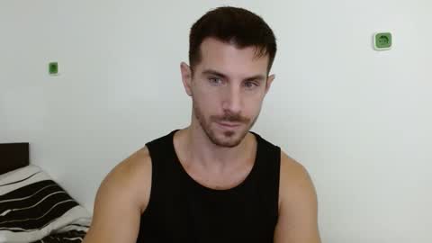 Snapshot of serafino94 chatting on December 19, 9:07 am serafino94 online show from December 19, 9:07 am