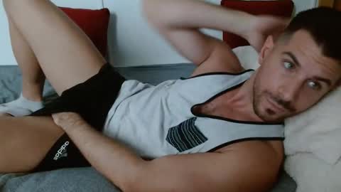 Snapshot of serafino94 chatting on February 2, 11:18 am serafino94 online show from February 2, 11:18 am