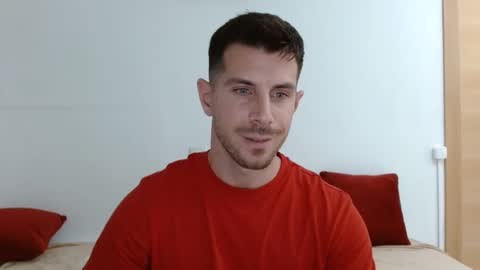 Snapshot of serafino94 chatting on February 23, 1:02 am serafino94 online show from February 23, 1:02 am