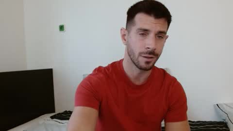 Snapshot of serafino94 chatting on December 13, 9:24 am serafino94 online show from December 13, 9:24 am