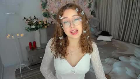 Ophelia online show from October 24, 4:19 pm