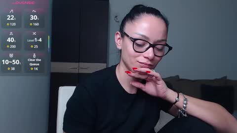 SereneSophi online show from February 17, 6:45 am