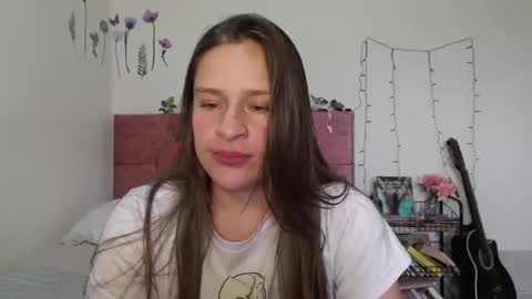 Snapshot of serenity_crystal chatting on December 27, 9:54 pm serenity_crystal online show from December 27, 9:54 pm