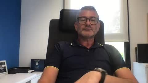sesamechris92 online show from July 30, 4:29 pm