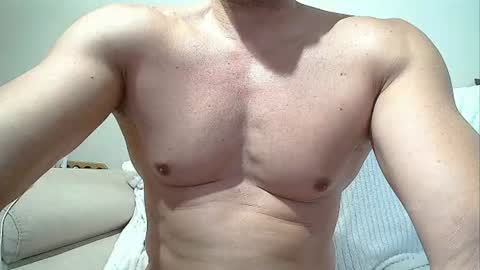 SEX MACHINE 19 online show from June 11, 9:40 am