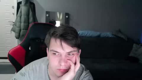 Nic online show from December 5, 9:33 pm