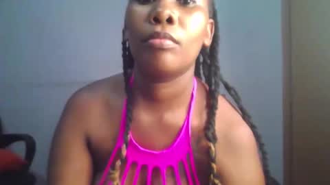 Maggie online show from January 12, 6:48 pm