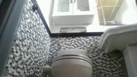 sexiiyellowboii87 online show from March 15, 5:05 pm