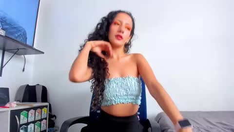 Jax and Lu online show from October 27, 5:57 pm