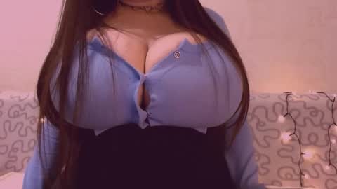 Julia online show from February 1, 2:36 pm