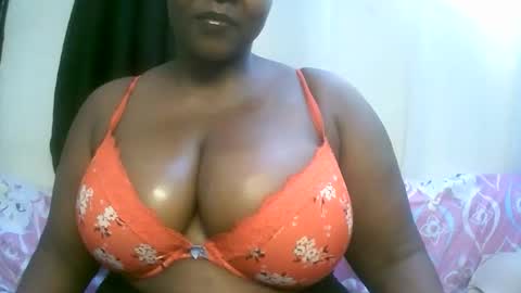 sexxi_ebony online show from March 29, 12:07 pm