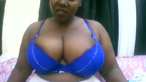 sexxi_ebony online show from May 10, 9:48 am