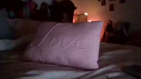 Snapshot of sexxileeah42o chatting on September 24, 10:38 pm Leeah CloudZzz online show from September 24, 10:38 pm