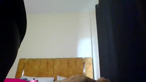 skylar online show from July 1, 2:04 pm