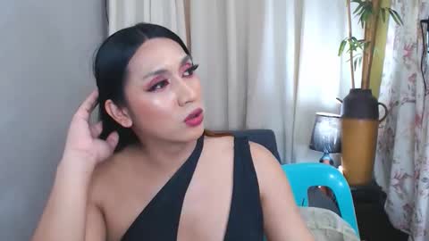 sexxyhotwild_nia online show from October 9, 6:19 am