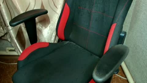 Jessica  Face only in pvt or in snapchat Dont ask more.... online show from March 27, 11:00 am