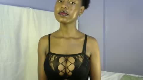 kiki online show from December 3, 6:03 am