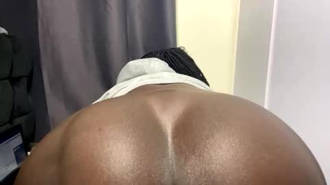 sexy_chocolate001 online show from May 25, 9:54 pm