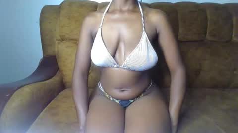 Ellahh online show from May 5, 3:02 am