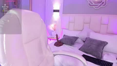 ELY online show from April 16, 9:04 pm