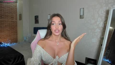 Sexy Ev3lin online show from December 6, 6:00 pm