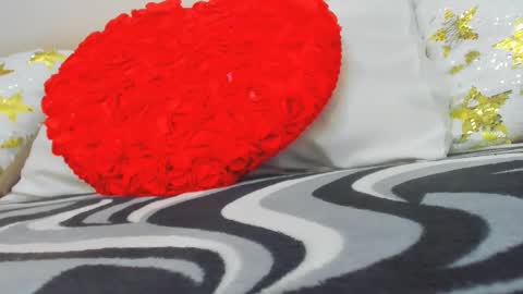 Lily online show from May 24, 5:58 am