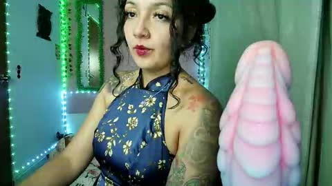 sexy lolas online show from November 7, 2:14 am