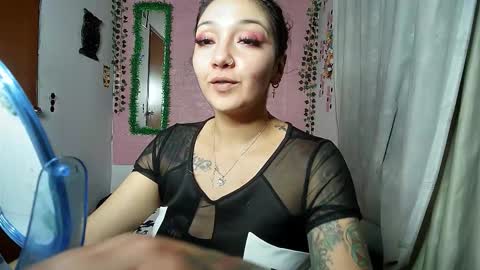 sexy lolas online show from November 1, 12:33 am